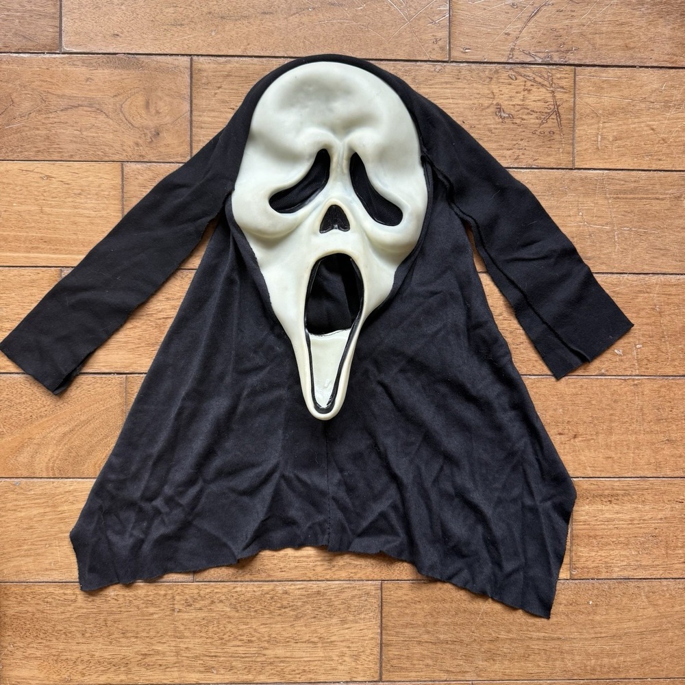 VTG 90s Ghost Face Gen 1 Scream Mask Fun World Div Glow Cotton Shroud 11.5" READ